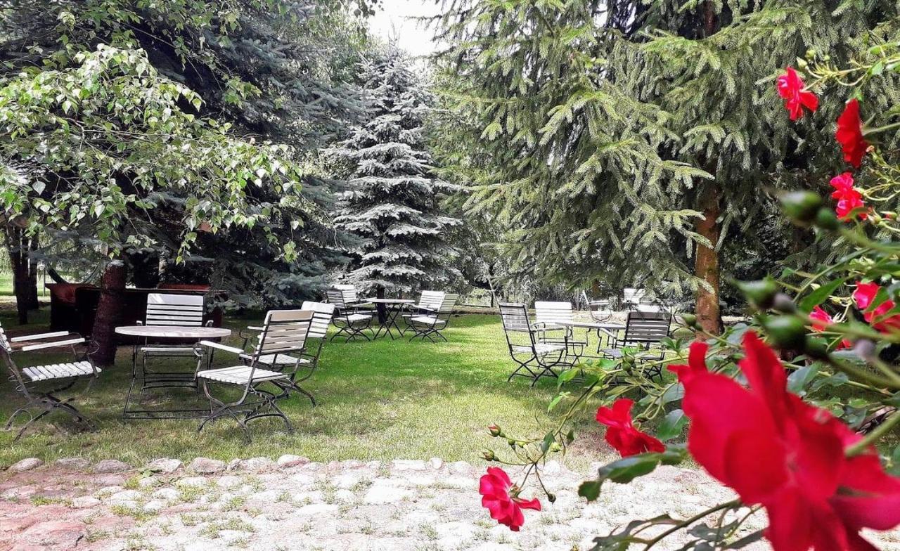 Villa Tamarynowa Osada - Kraina Udanego Wypoczynku Lowyn Exterior foto